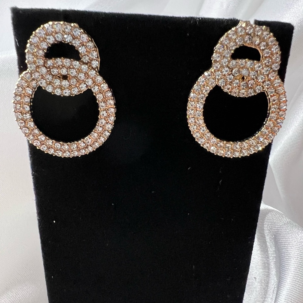 Rhinestone stud earrings